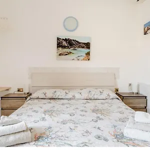 Arcipelago Couette-café La Maddalena (Sassari)